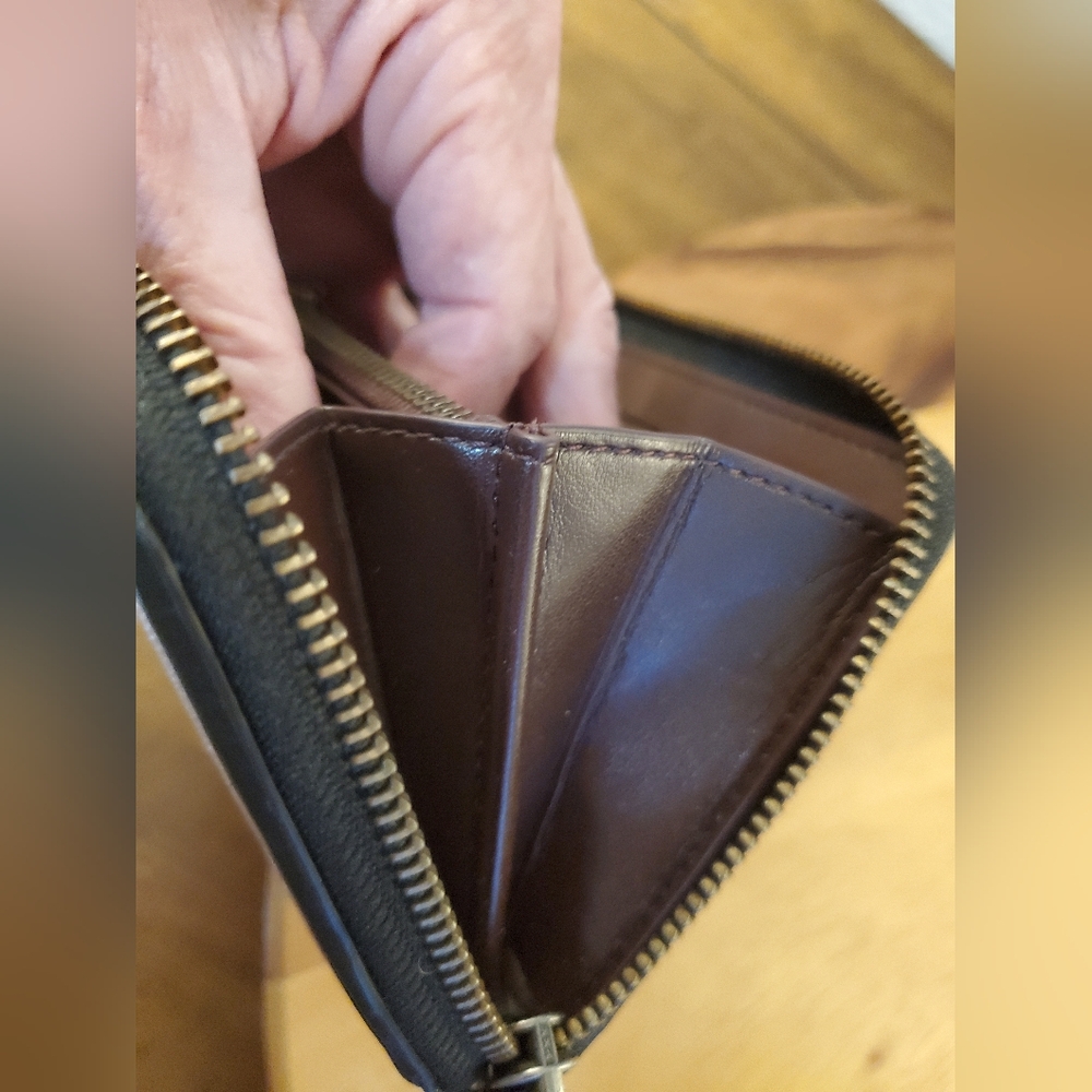 COACH OMBRE ACCORDION WALLET IN PERFECT CONDITION! - Picture 9 of 9